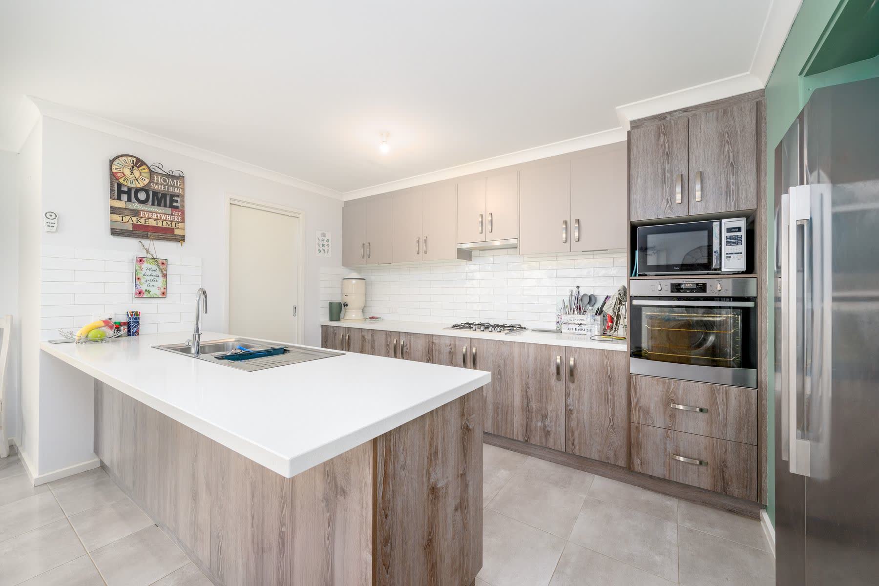 11 Crusader Avenue, Mooroopna, photo 6 of 10