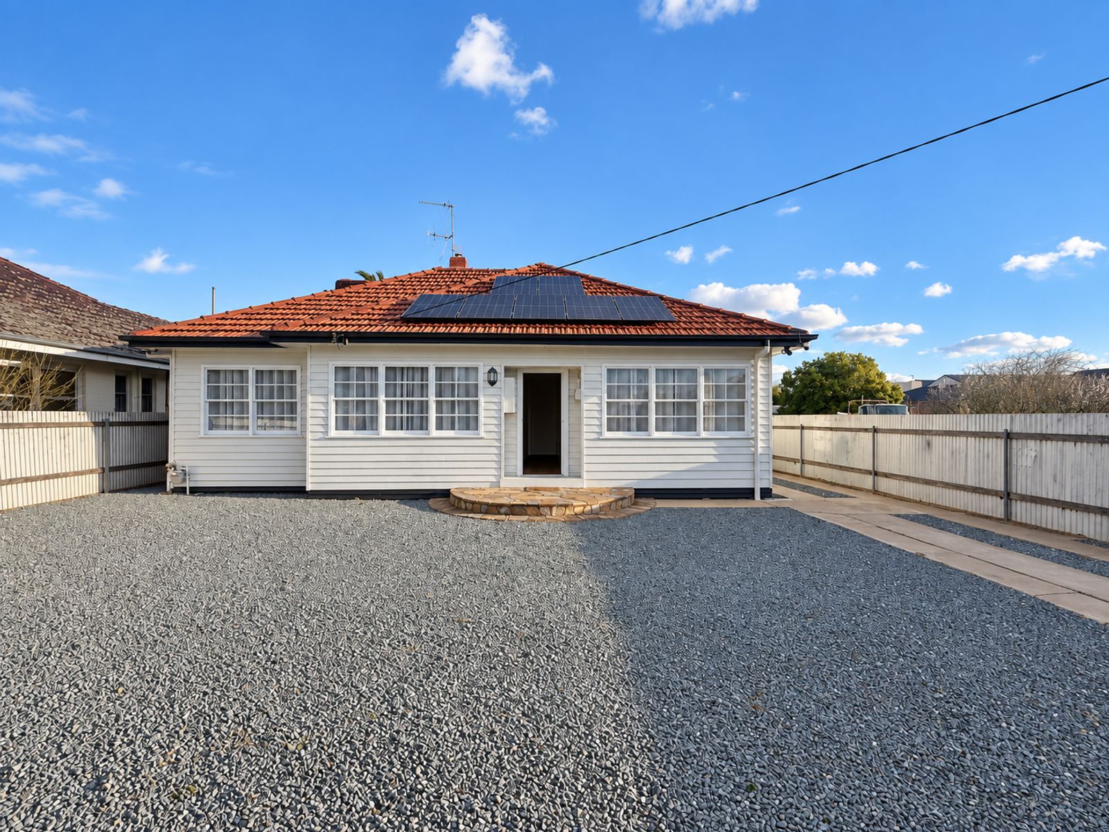 176 Hayes Street, Shepparton, photo 4 of 15