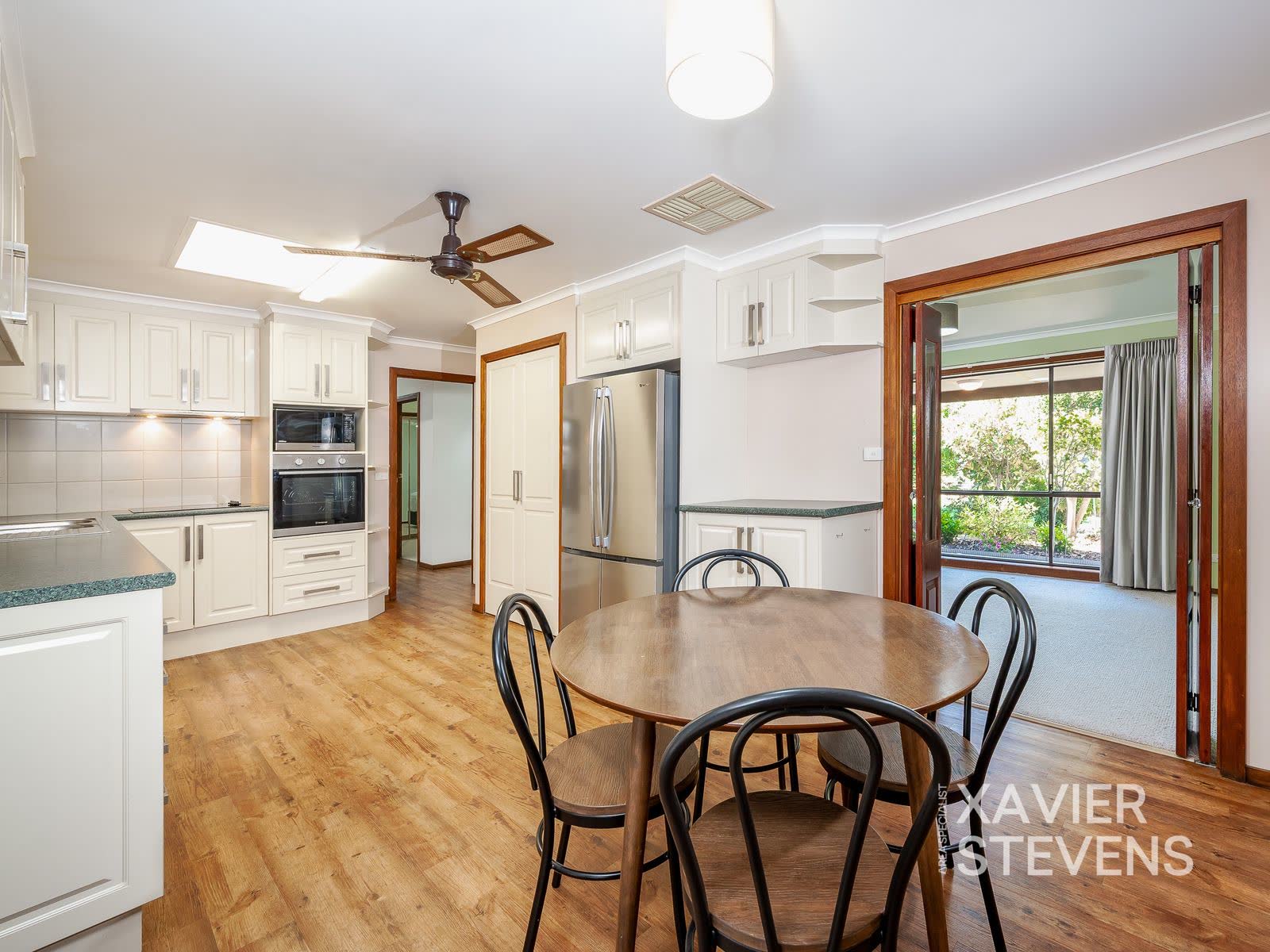 22 Furphy Avenue, Kialla, photo 10 of 10