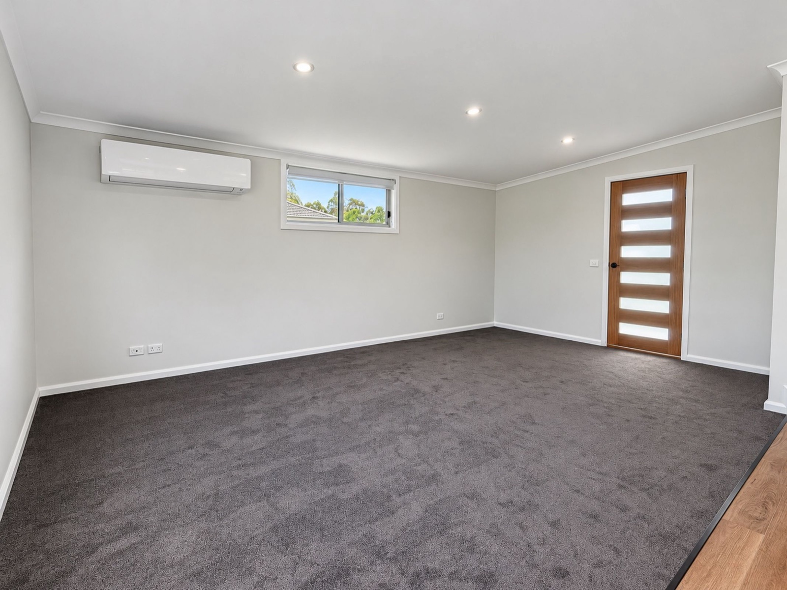 28 Elizabeth Street, Mooroopna, photo 8 of 15