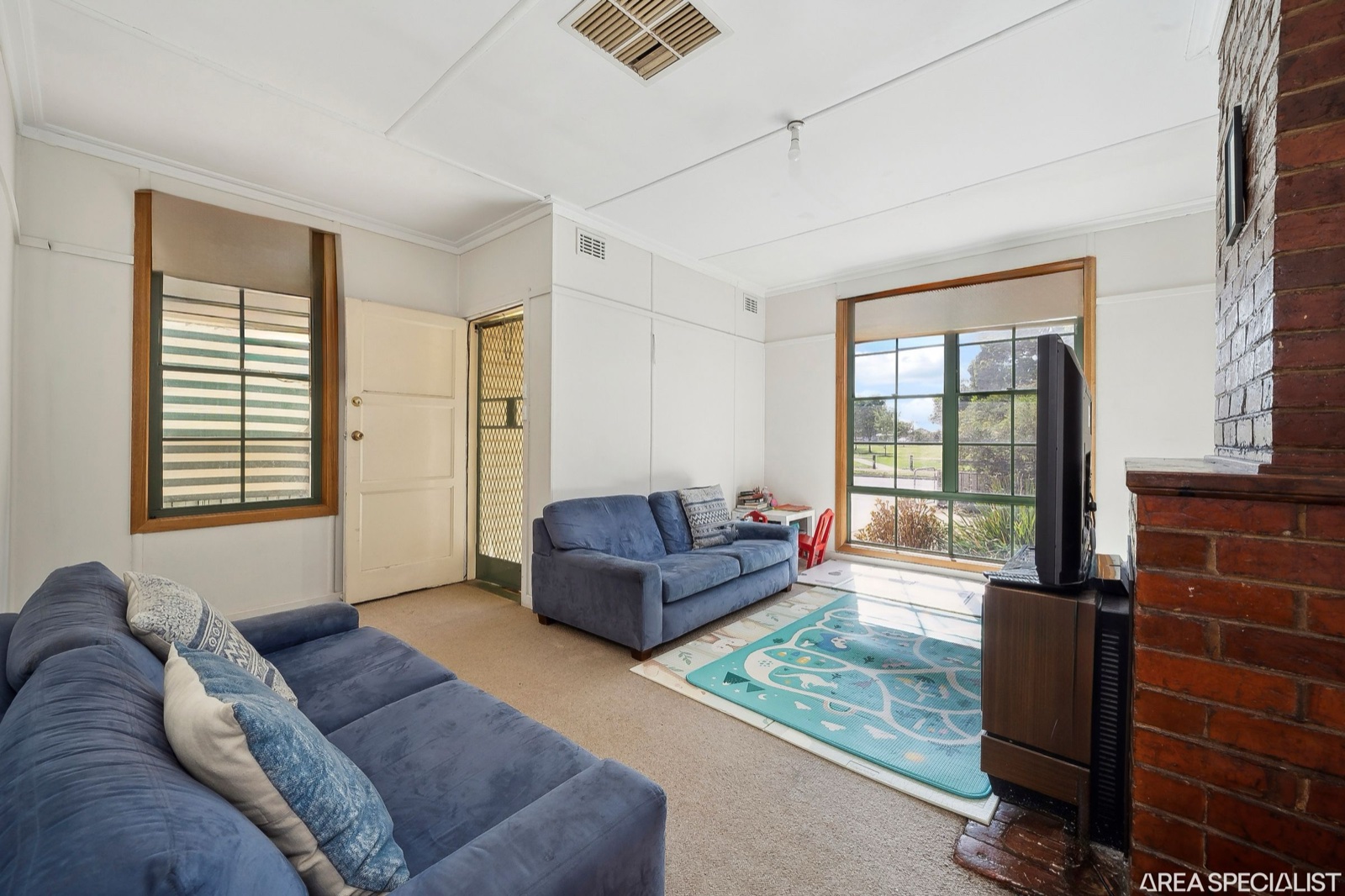 32 Halpin Crescent, Shepparton, photo 2 of 15