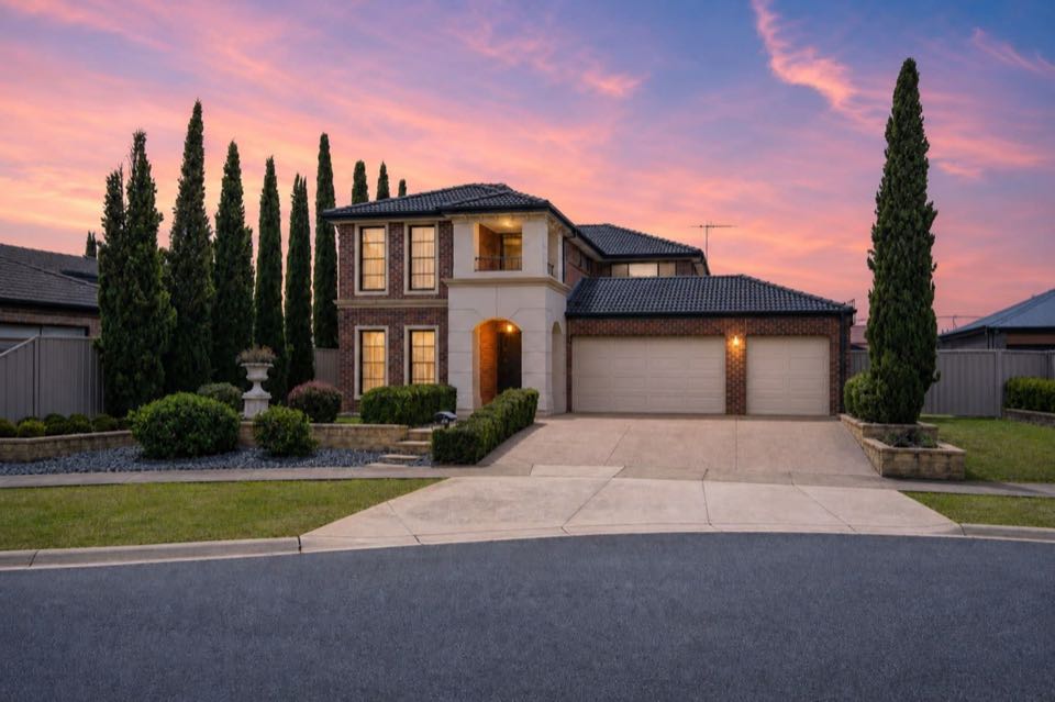 4 Cardinia Court, Kialla, photo 1 of 10